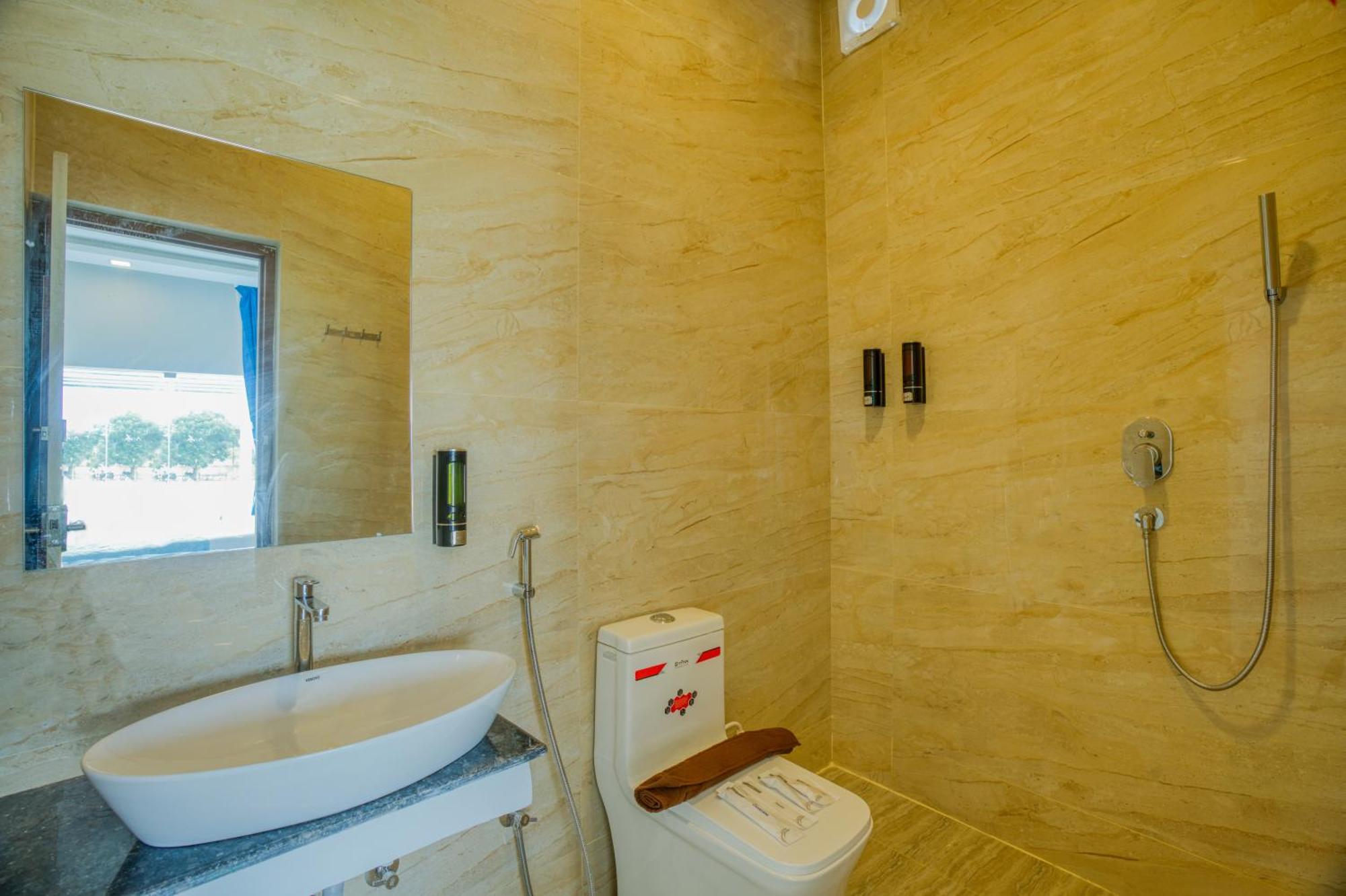 Seaborne Beach Resort Auroville Zewnętrze zdjęcie