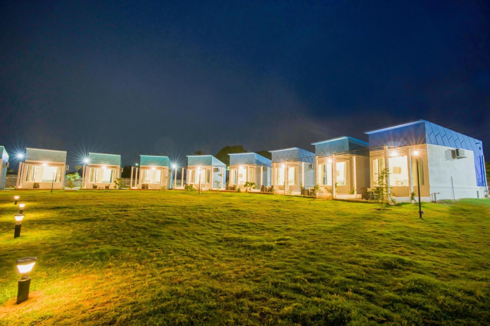 Seaborne Beach Resort Auroville Zewnętrze zdjęcie